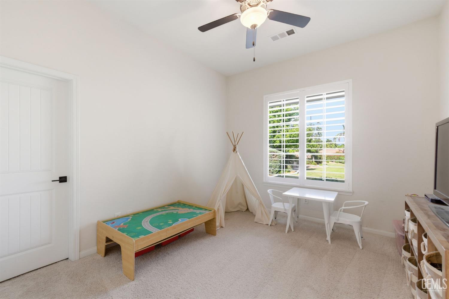 6113 Dartmoor Wood Avenue