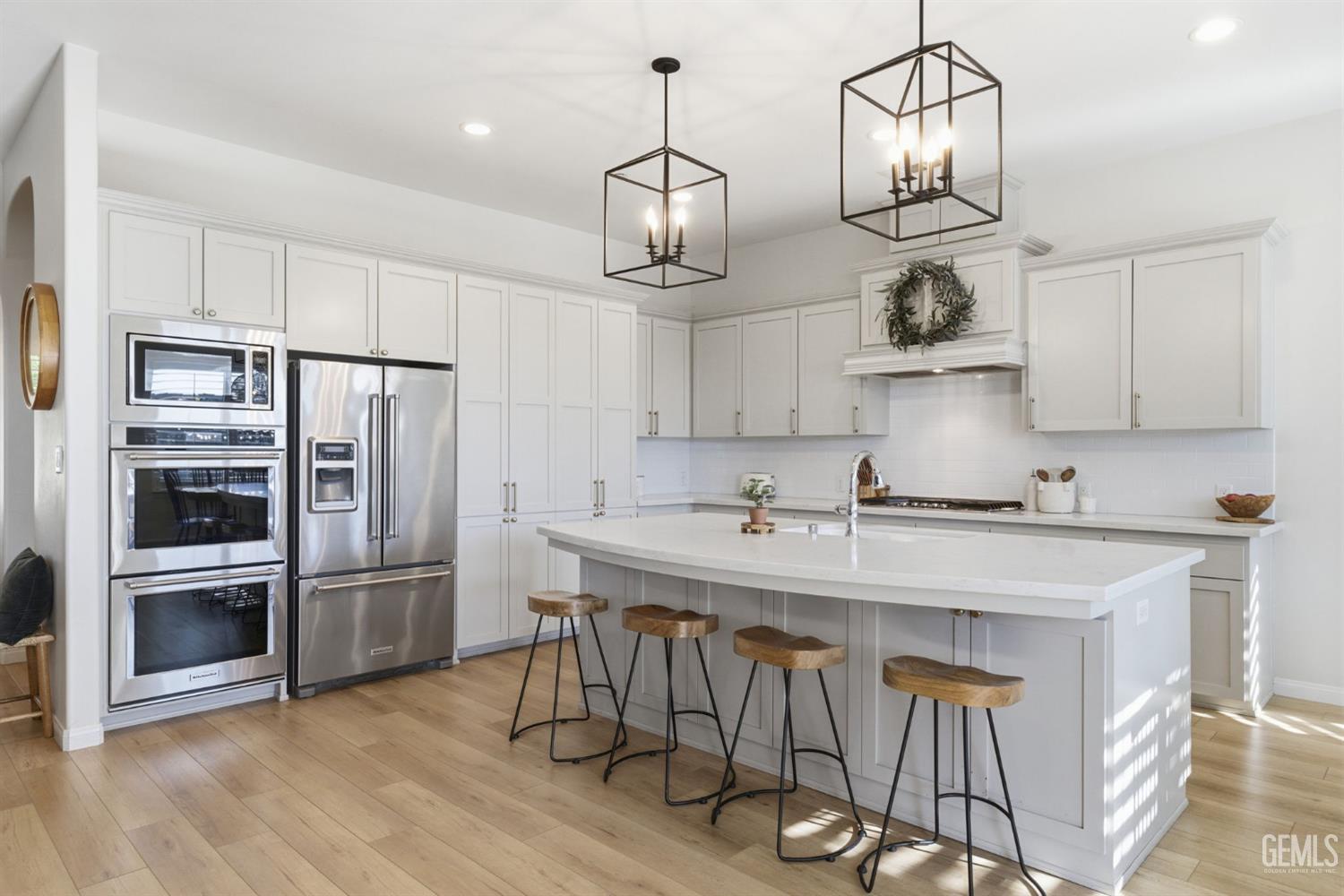 6113 Dartmoor Wood Avenue