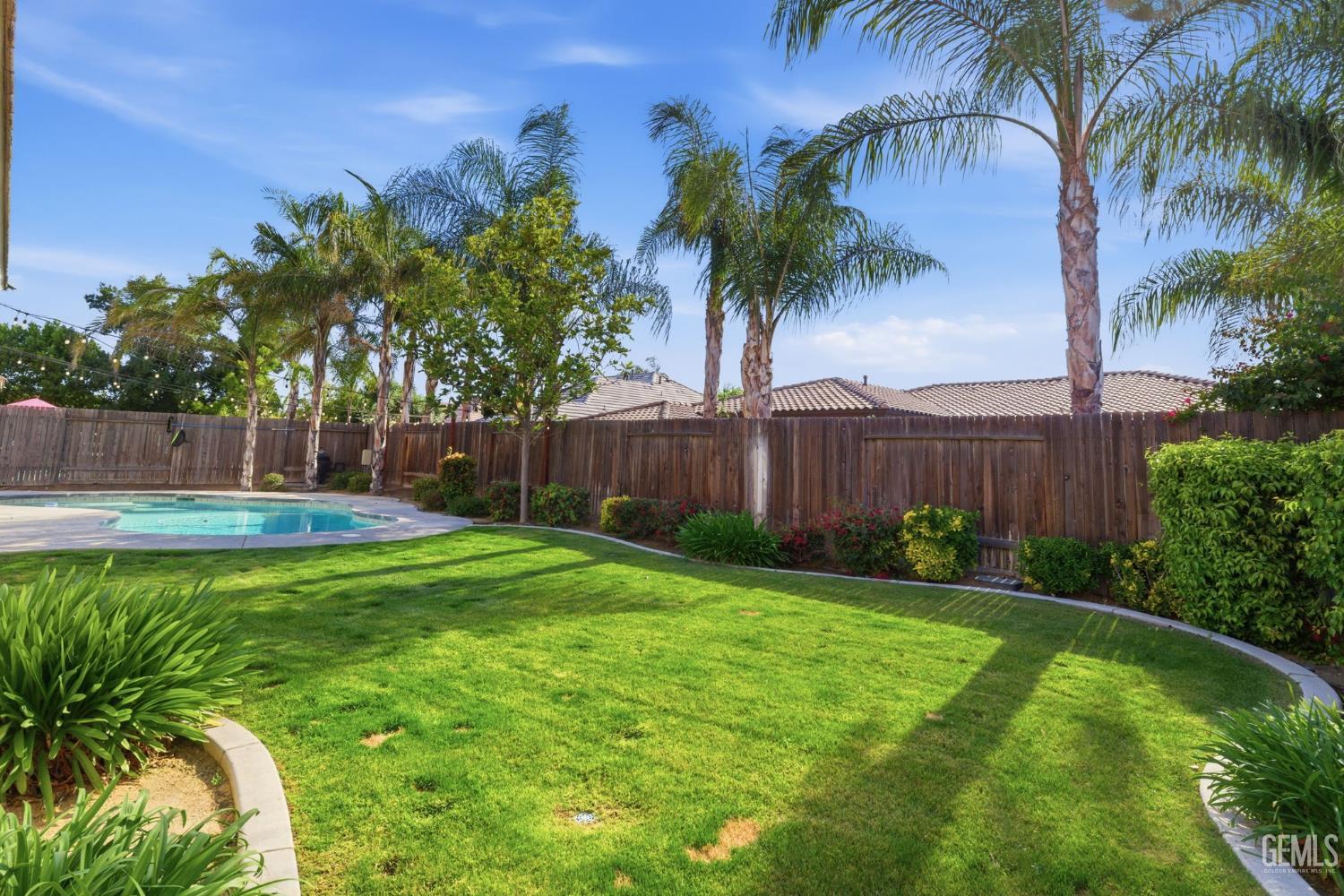 6113 Dartmoor Wood Avenue