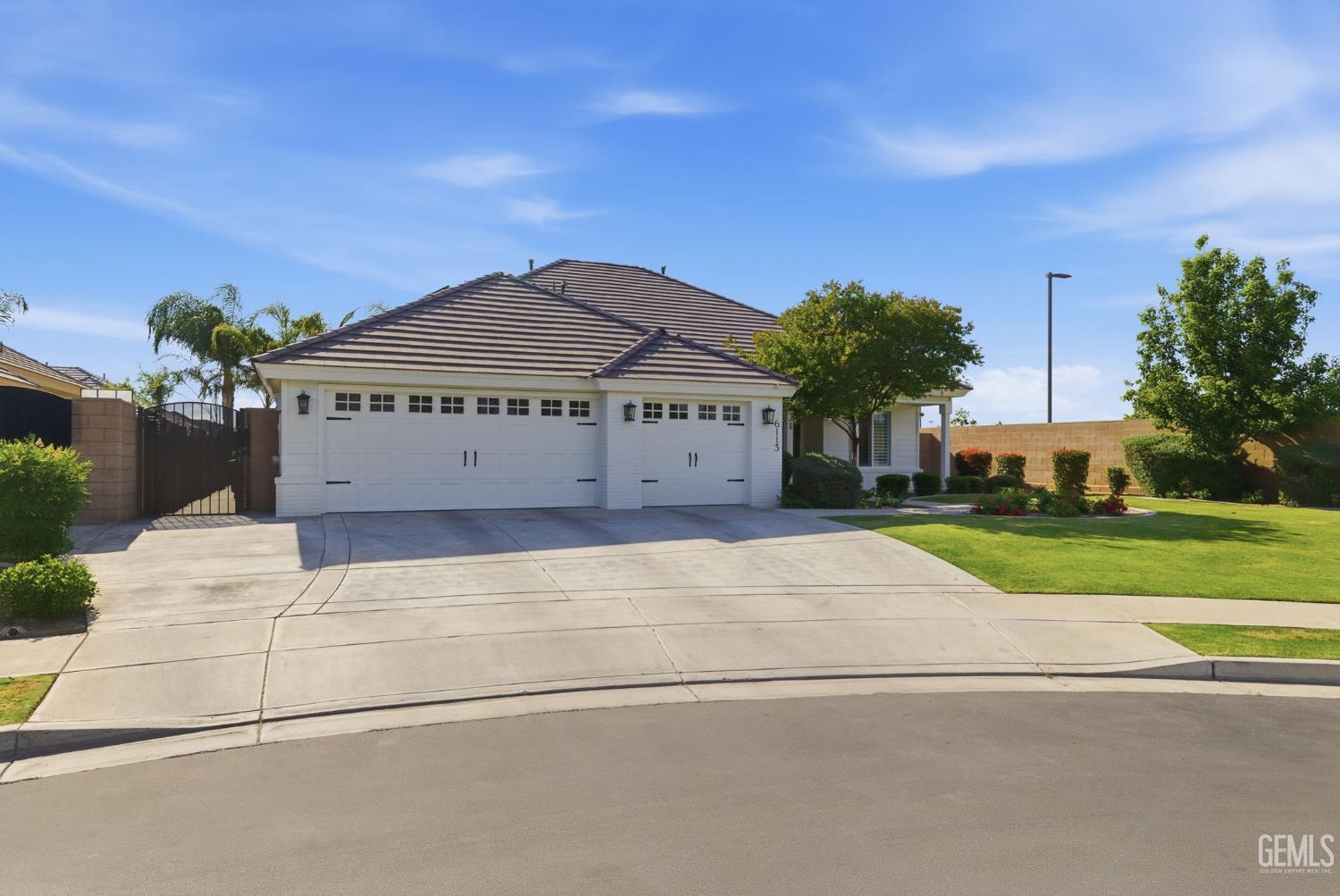 6113 Dartmoor Wood Avenue
