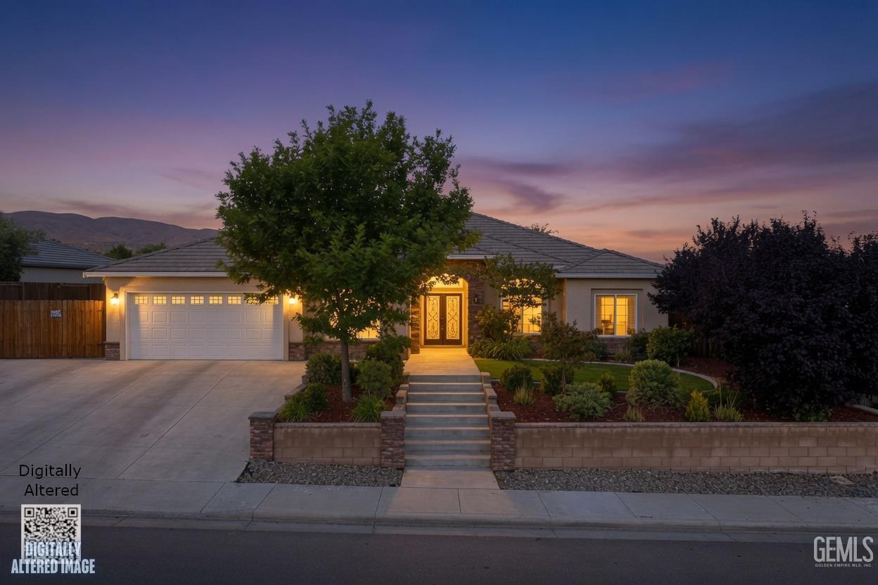 405 Hillard Street