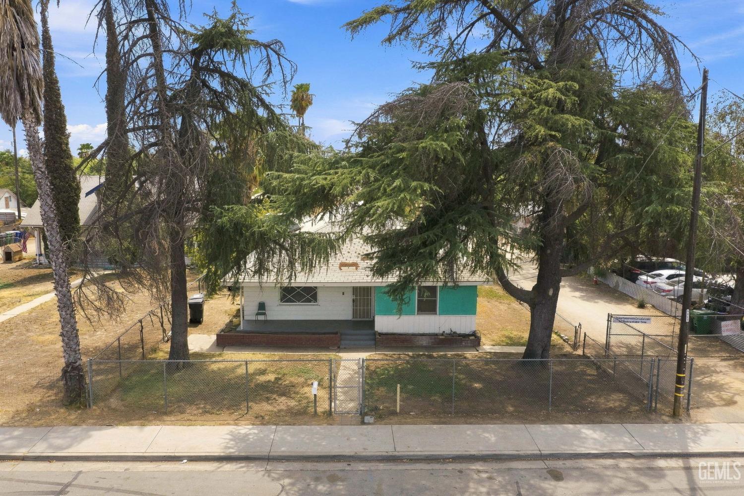 2501 E California Avenue