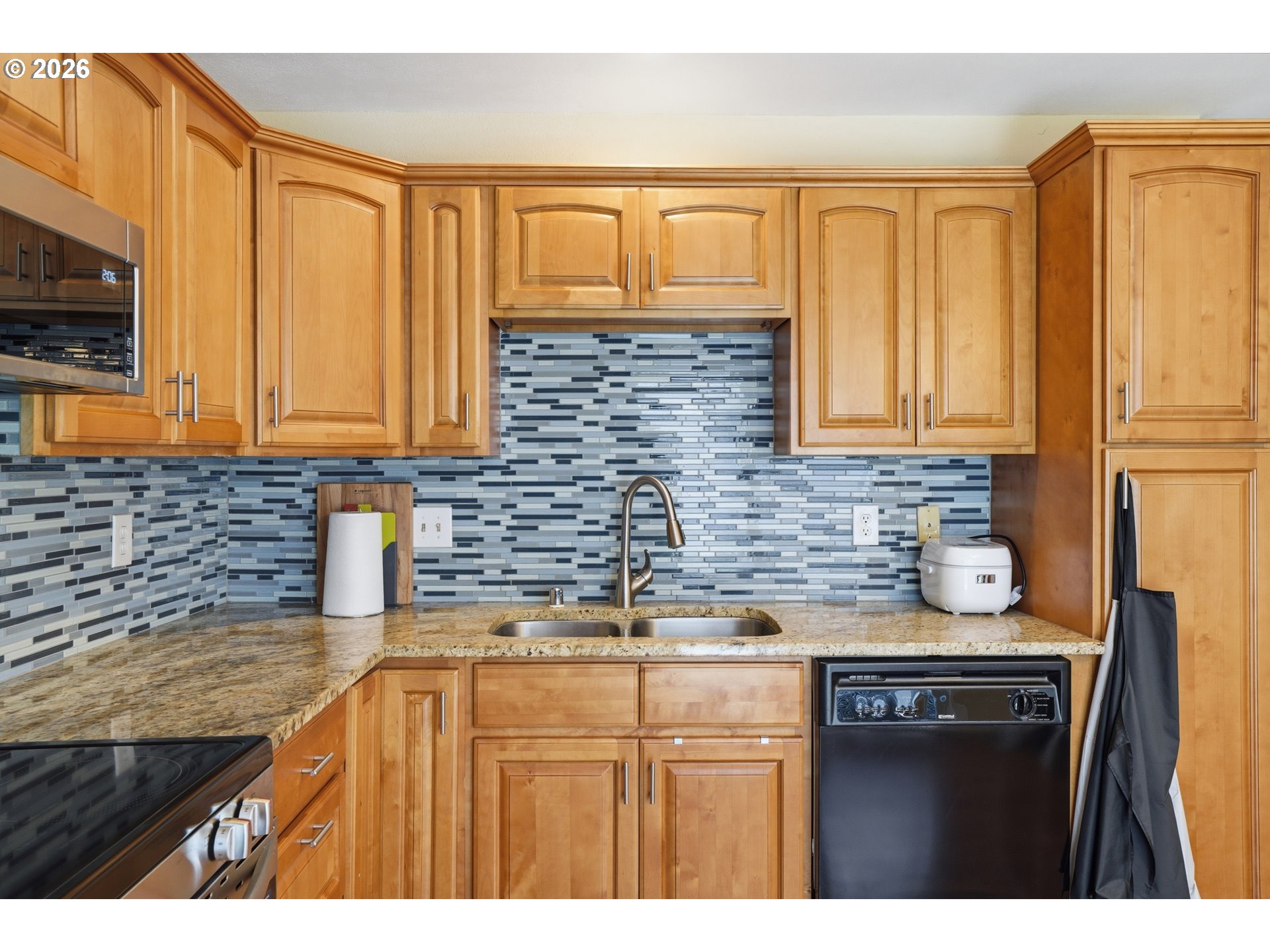 5304 NE 84TH LOOP D17