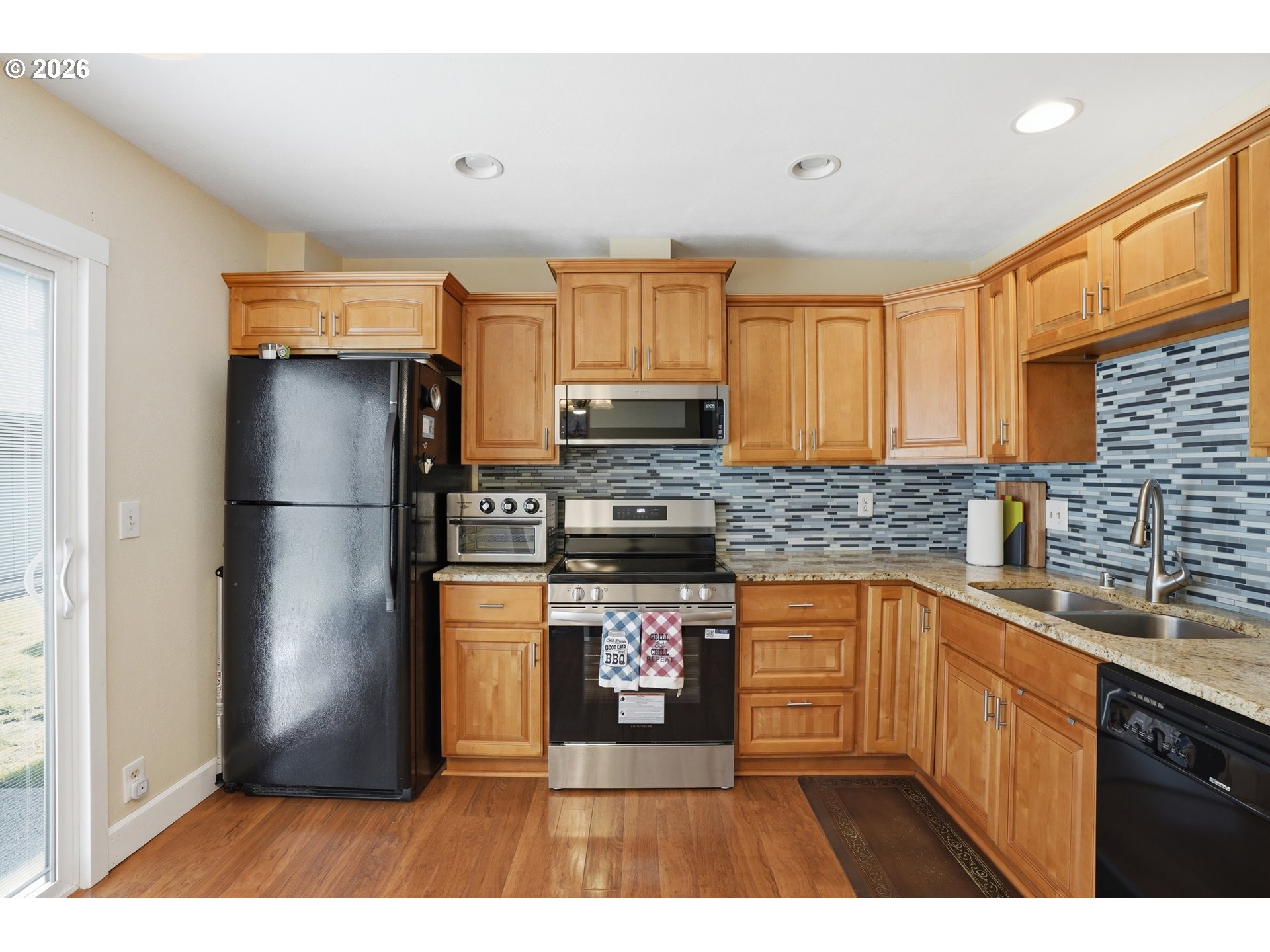 5304 NE 84TH LOOP D17