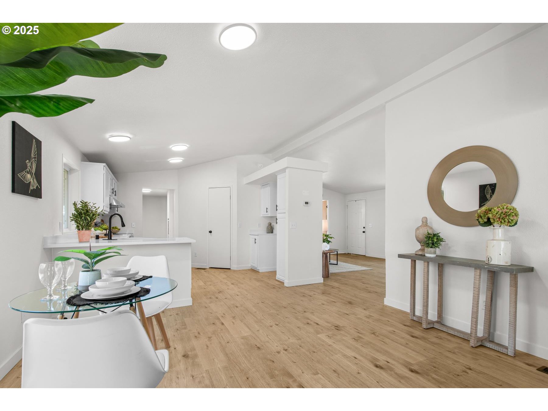 409 RIDINGS AVE