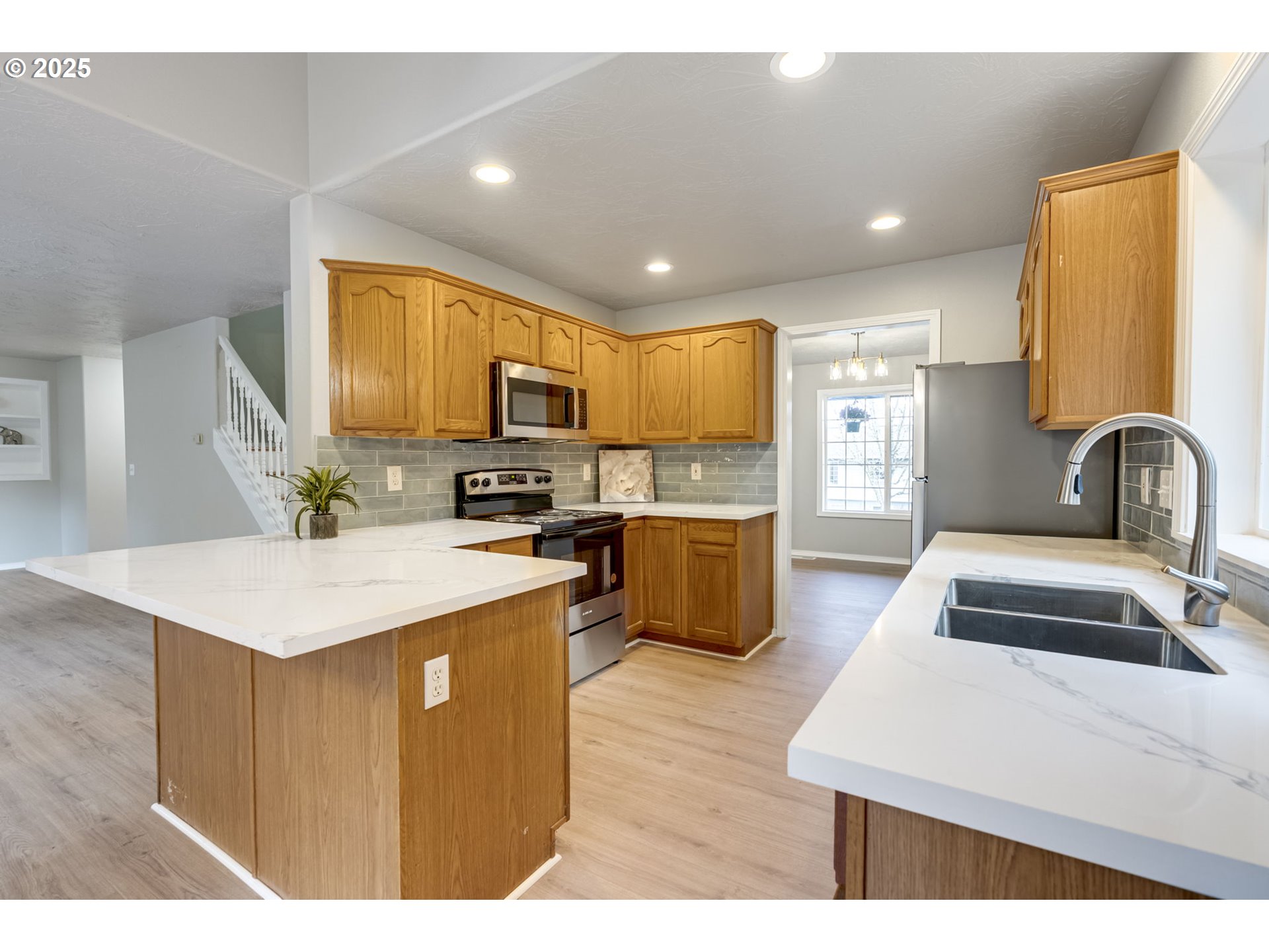 19534 SW BERNHARDT DR
