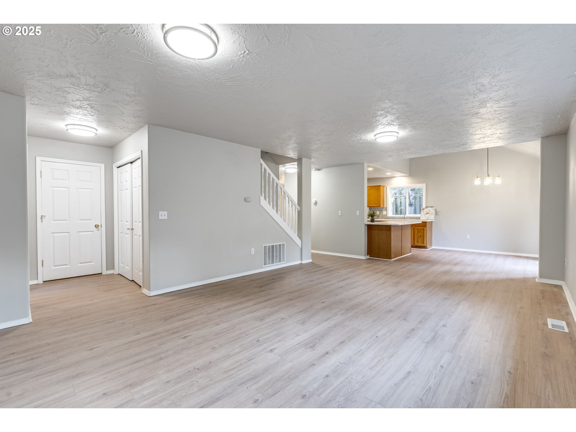 19534 SW BERNHARDT DR