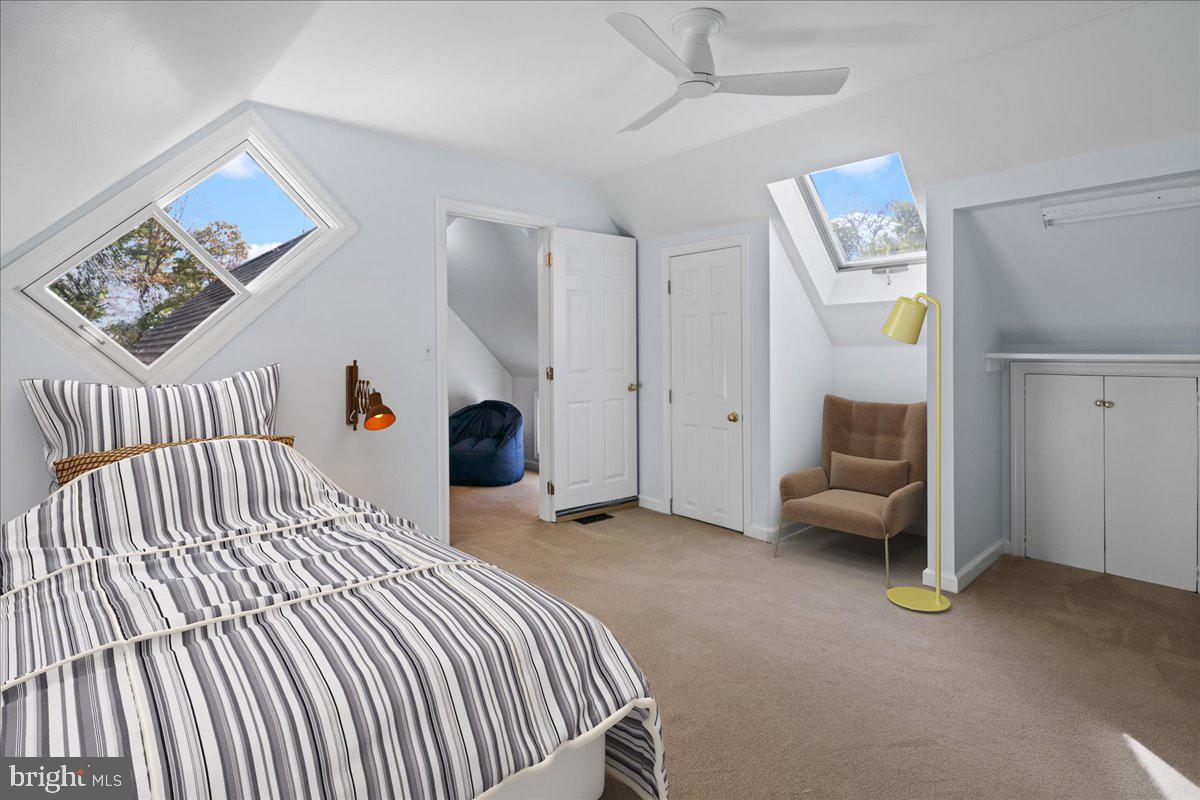 1 COVENTRY FARM LANE