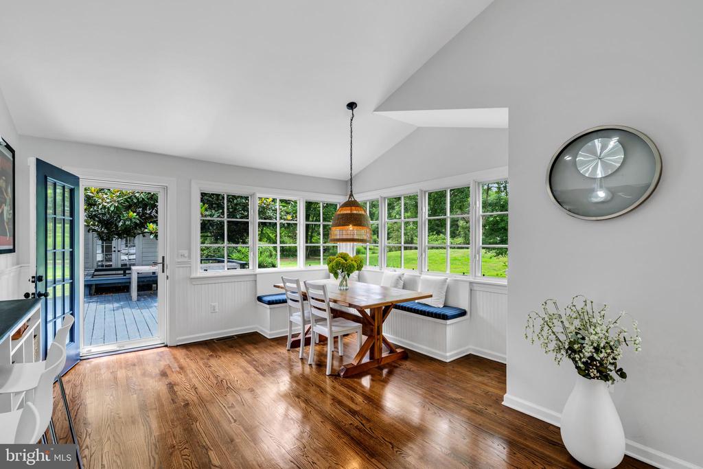 8 NELSON RIDGE ROAD