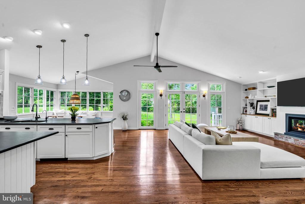 8 NELSON RIDGE ROAD