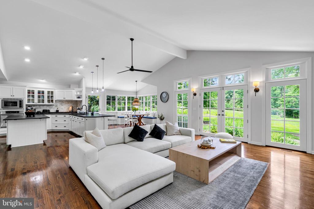 8 NELSON RIDGE ROAD