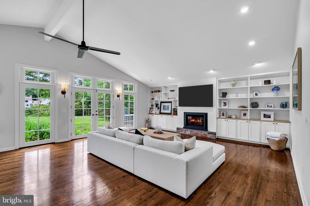 8 NELSON RIDGE ROAD