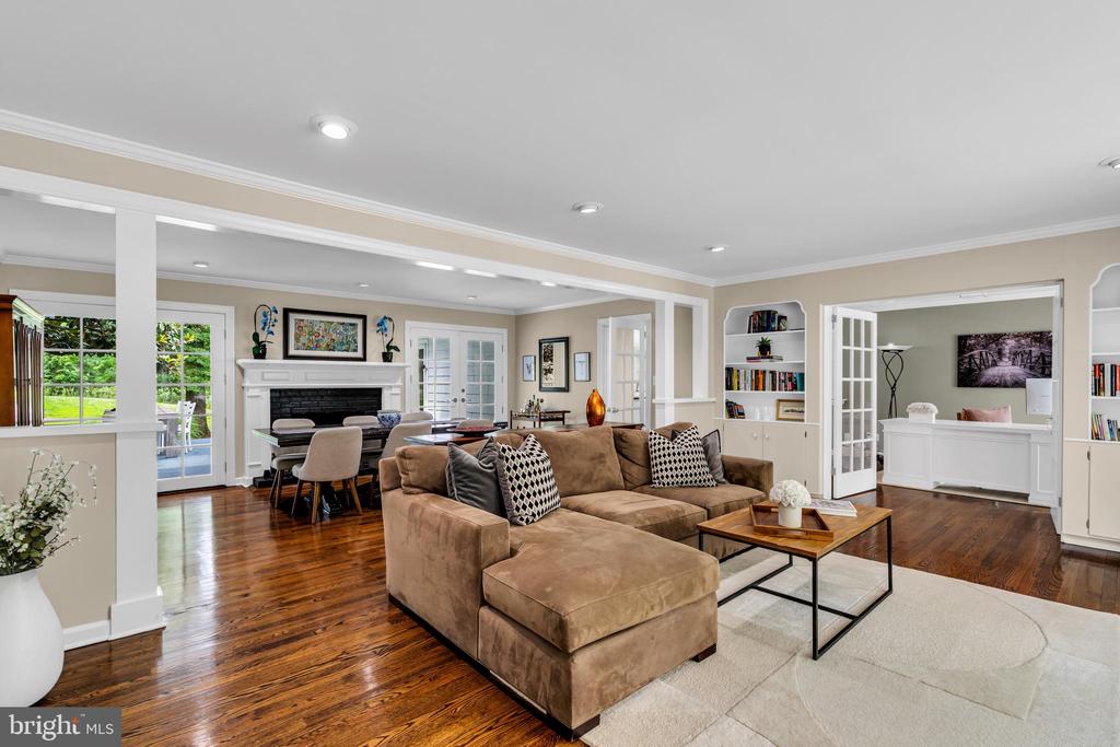 8 NELSON RIDGE ROAD
