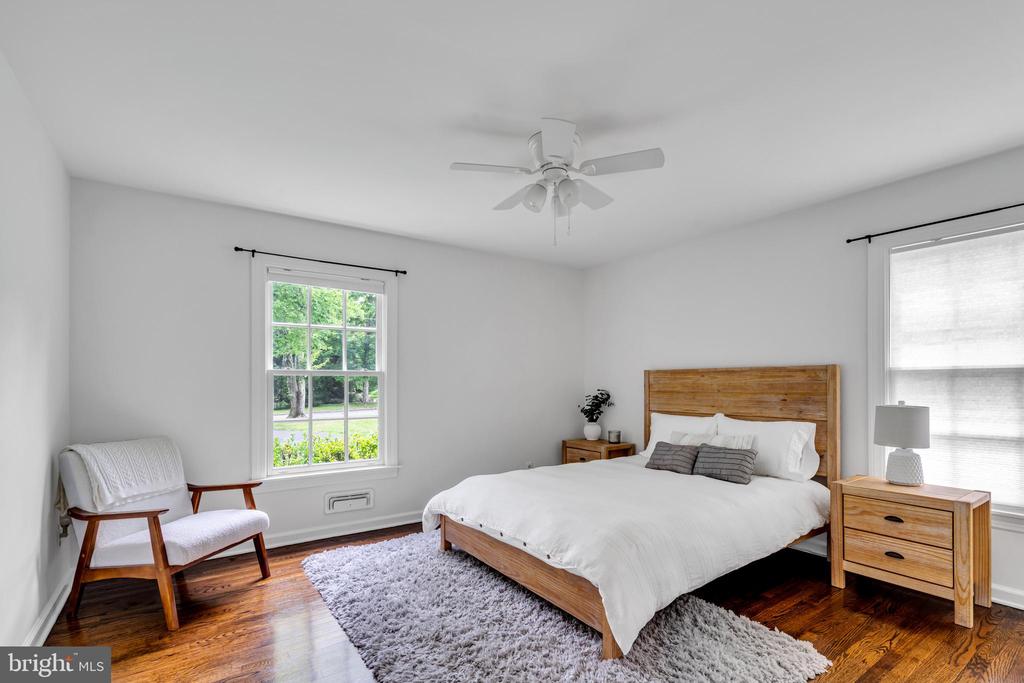 8 NELSON RIDGE ROAD