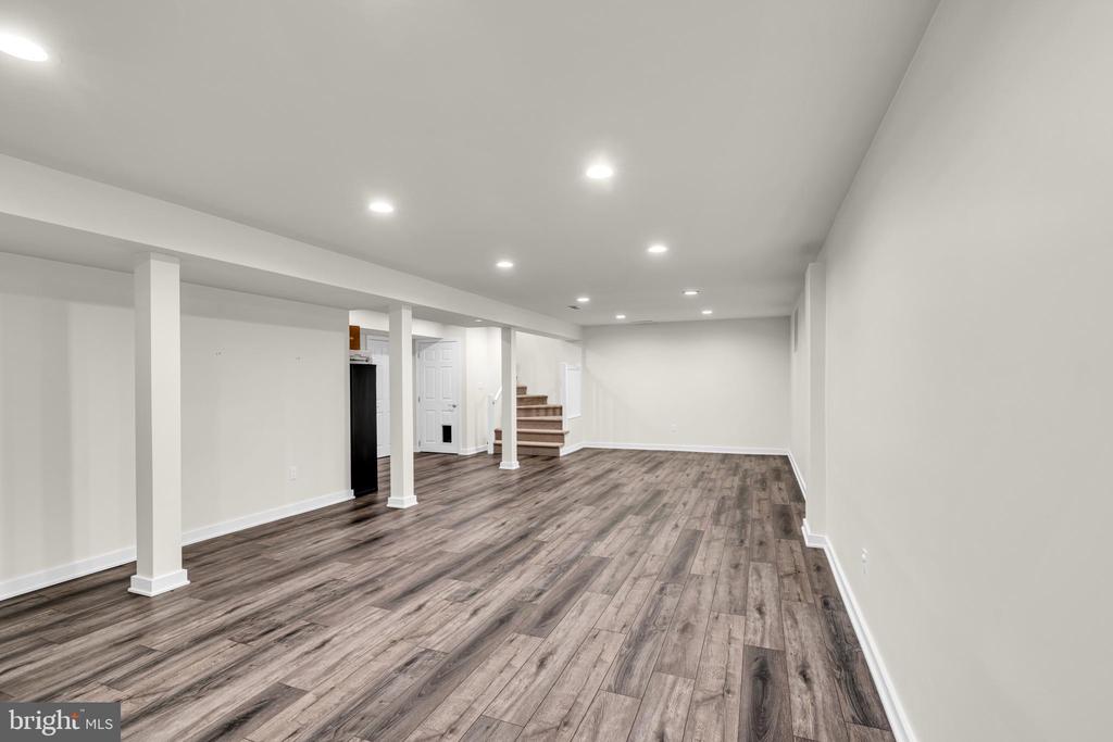 8 NELSON RIDGE ROAD