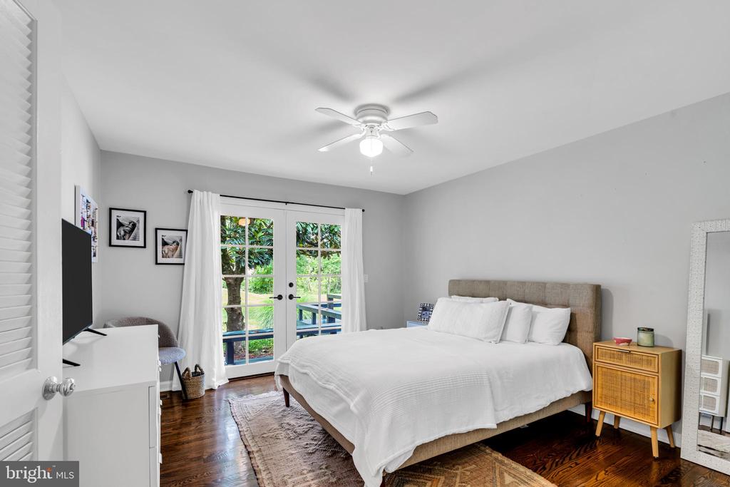 8 NELSON RIDGE ROAD
