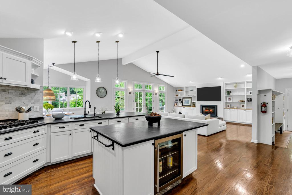 8 NELSON RIDGE ROAD
