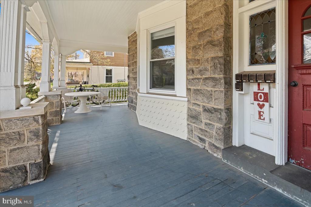 32 Wiggins St