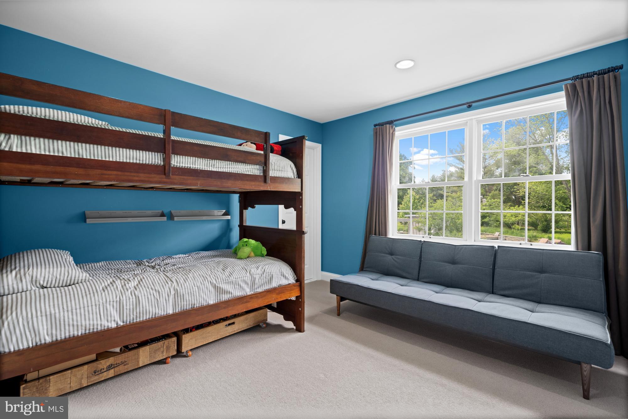 3 WESTERN PINE STREET