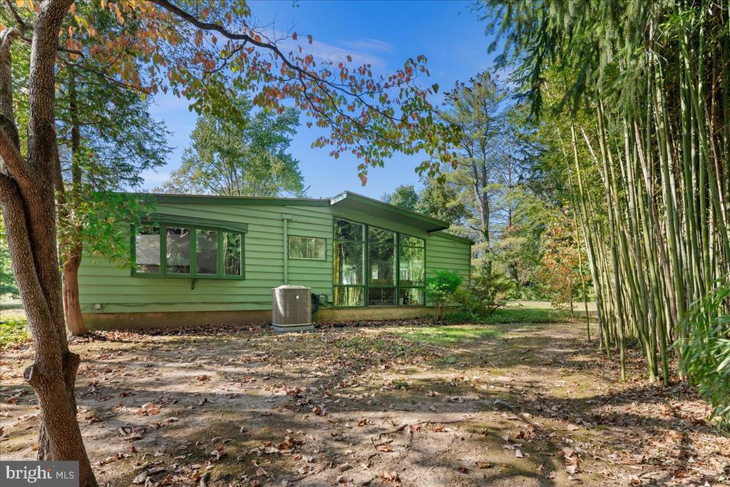 75 CLOVER LANE