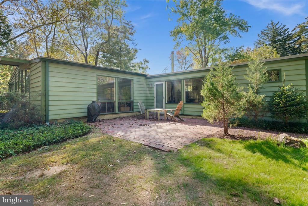 75 CLOVER LANE
