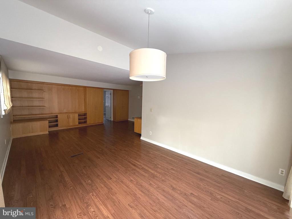 21 FORESTER DRIVE