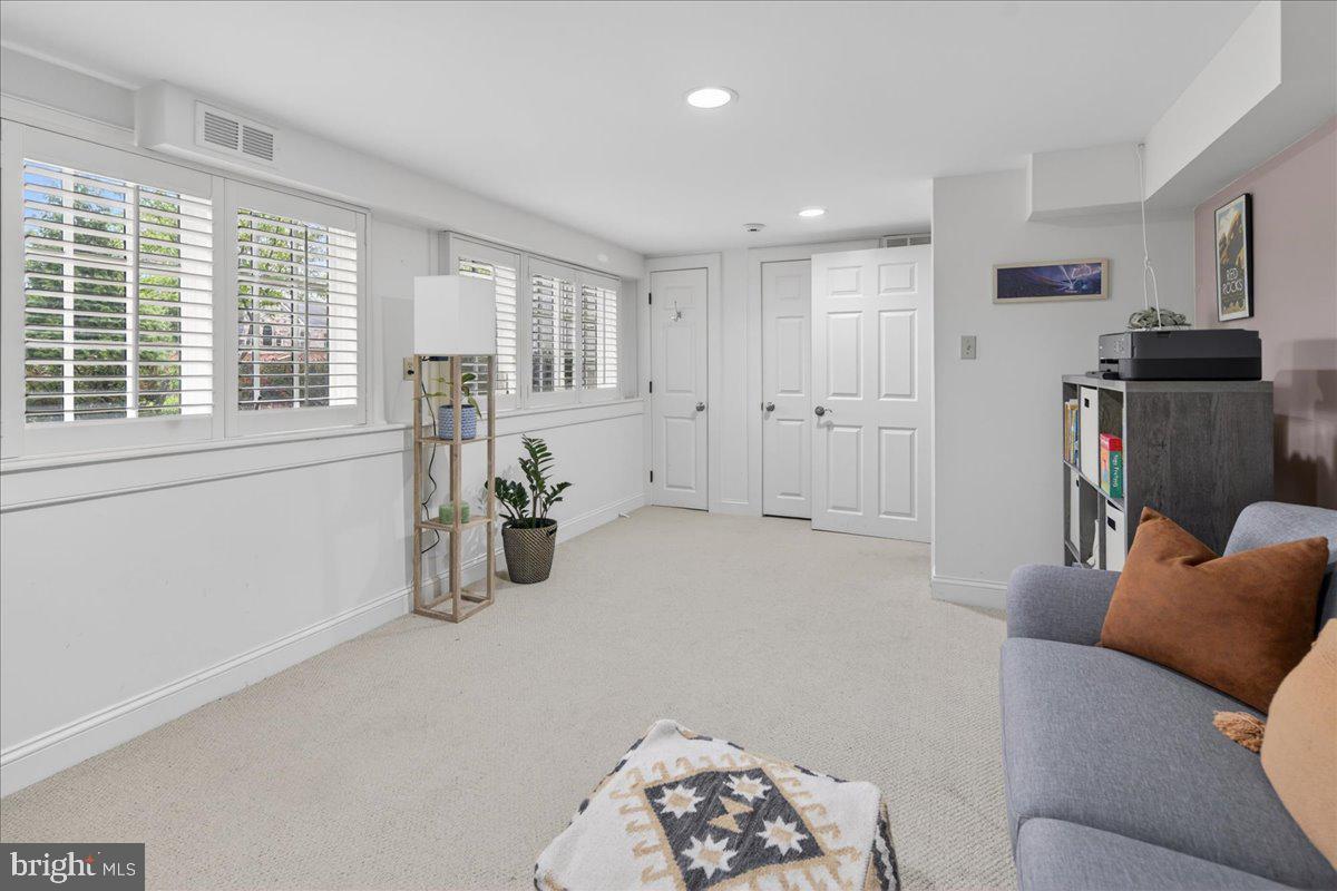 620 LAKE DRIVE