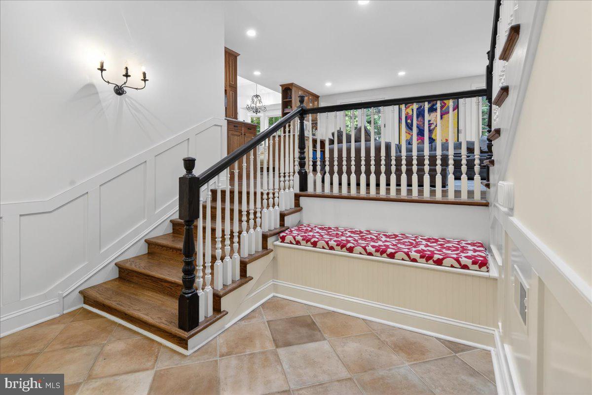 620 LAKE DRIVE