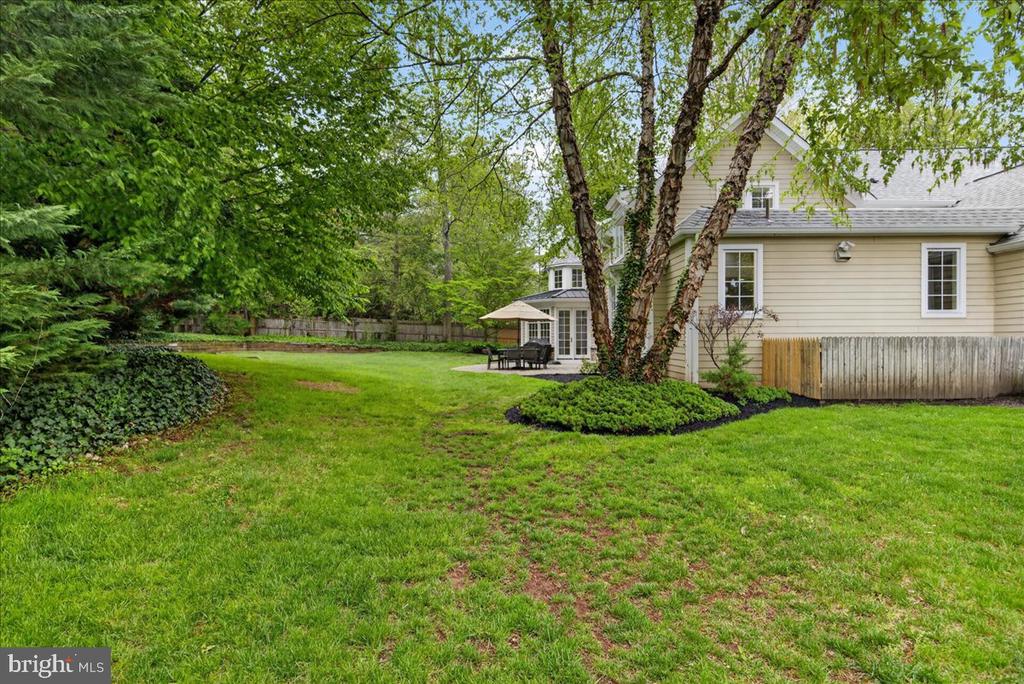 620 LAKE DRIVE