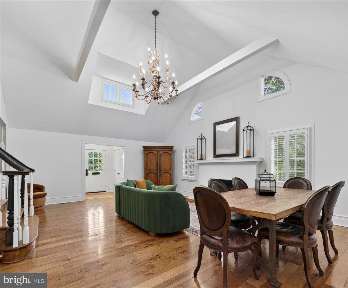 620 LAKE DRIVE
