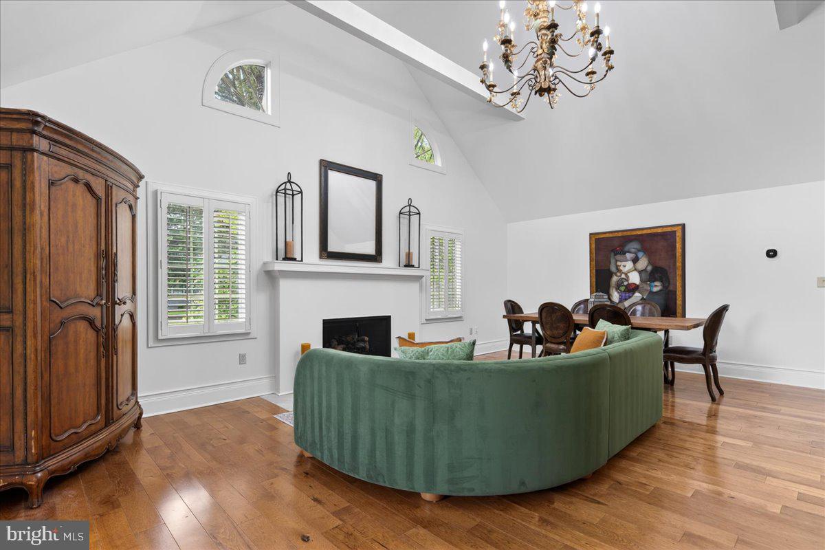 620 LAKE DRIVE