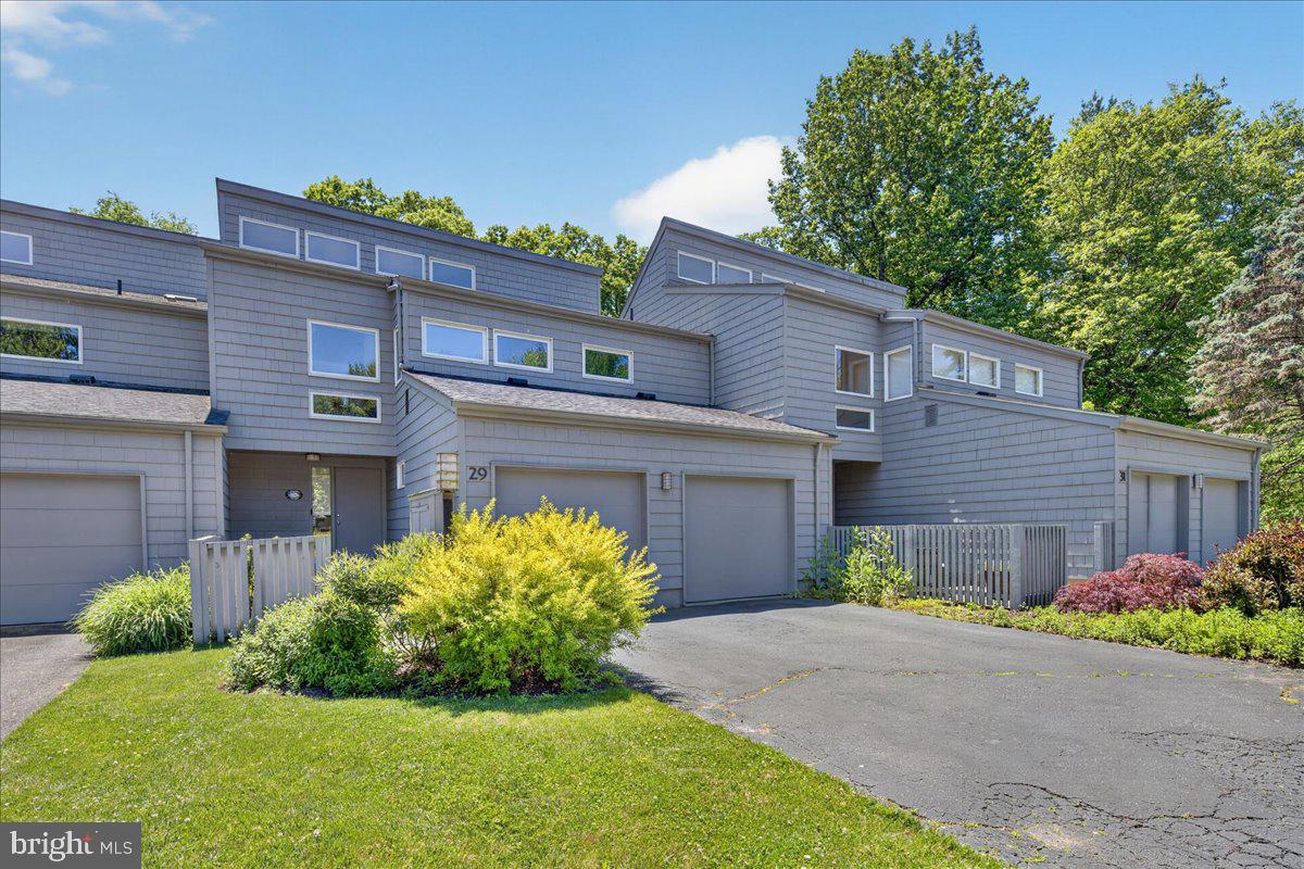29 OLD ORCHARD LANE