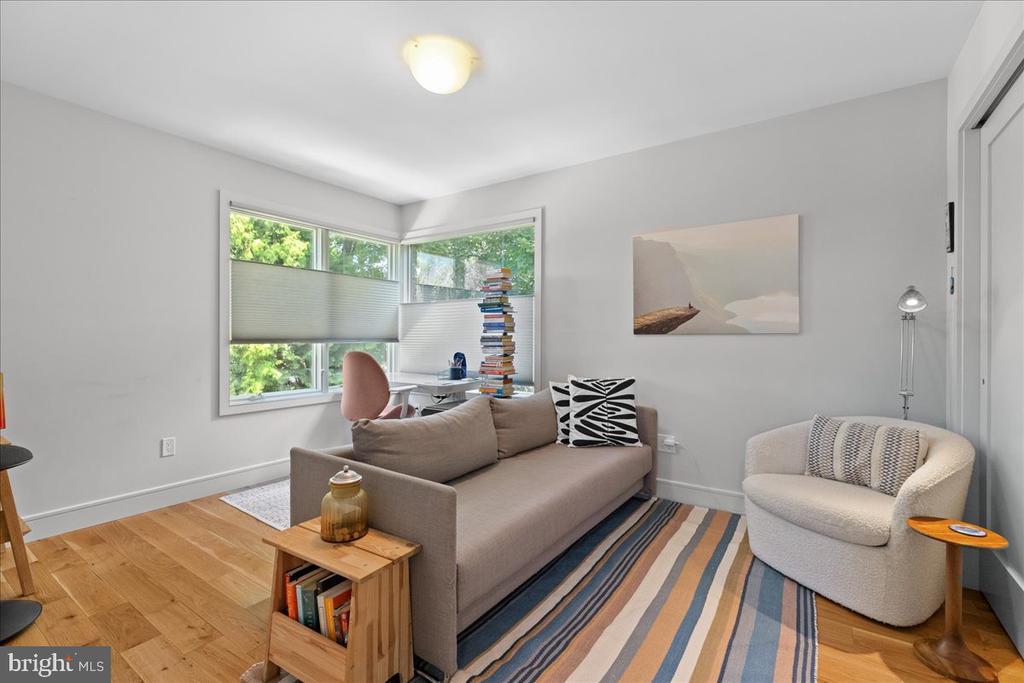 23 LEIGH AVENUE Unit: B
