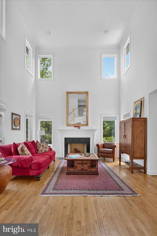 157 CHRISTOPHER DRIVE