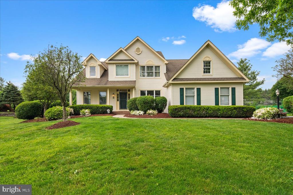 8 COLONIAL COURT