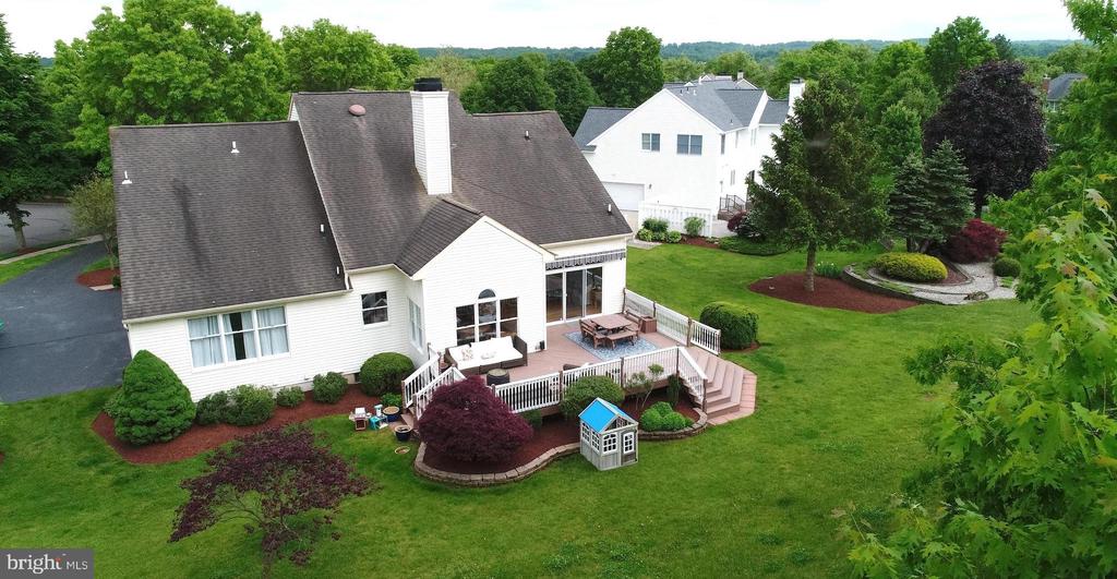 8 COLONIAL COURT