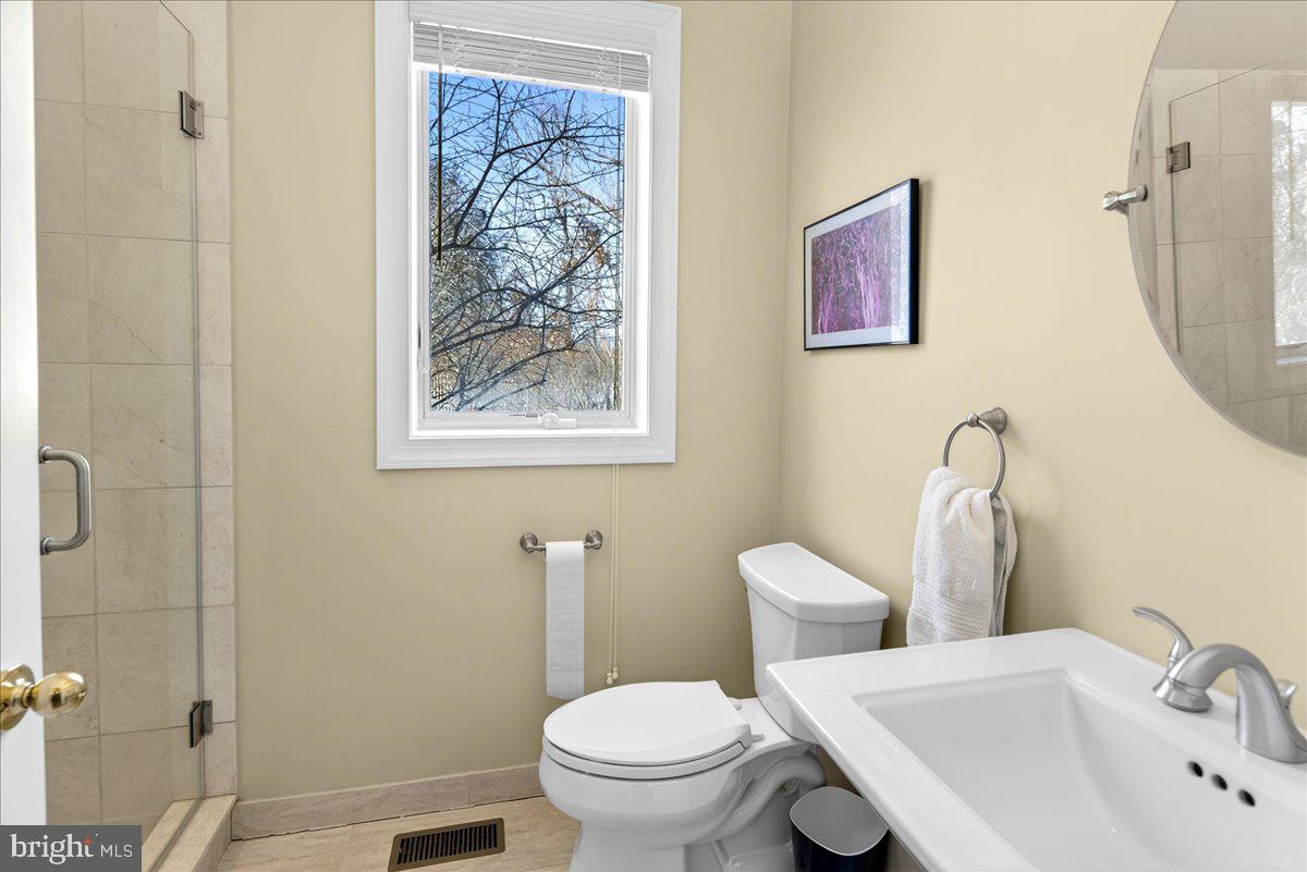 947 CHERRY HILL ROAD