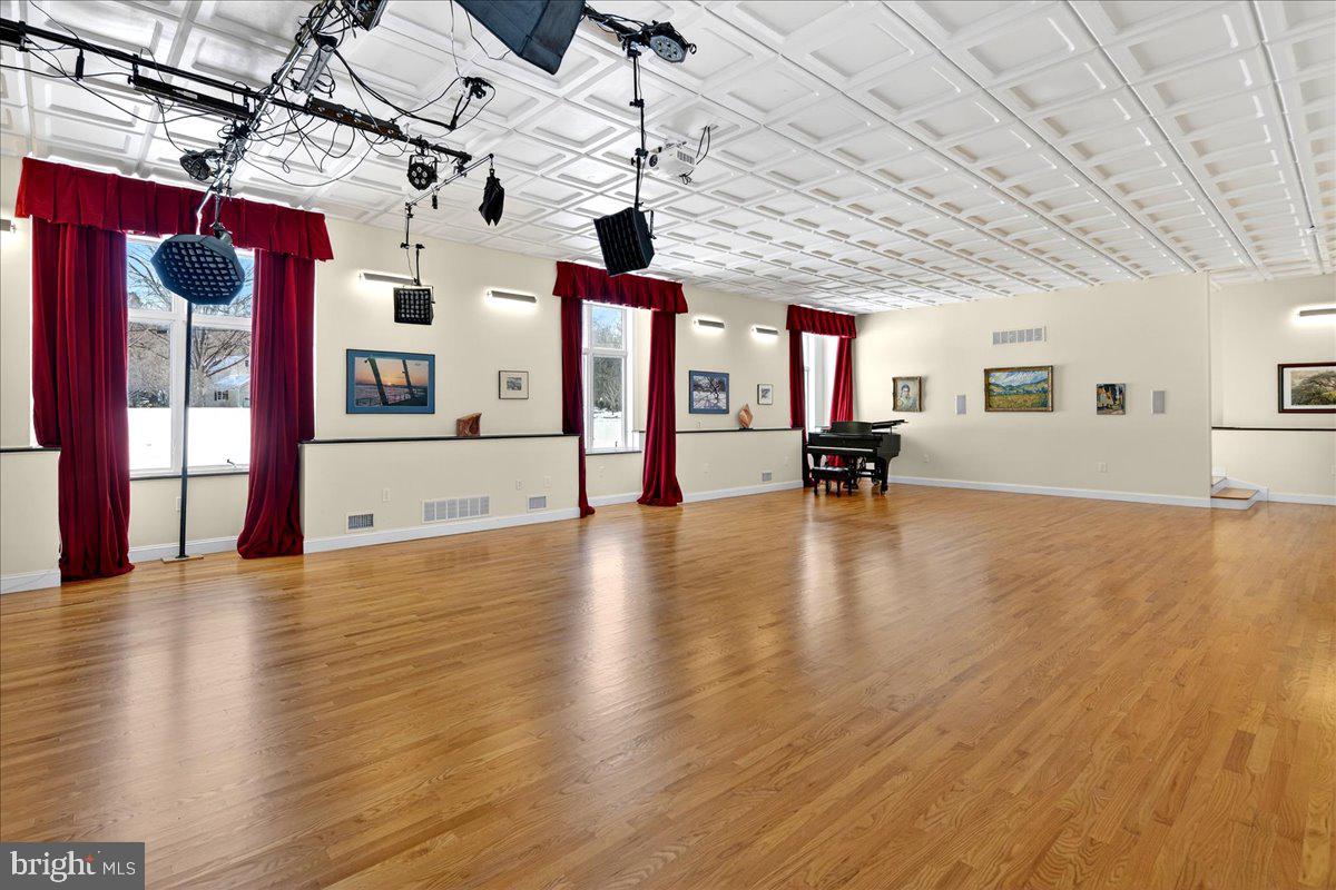 947 CHERRY HILL ROAD