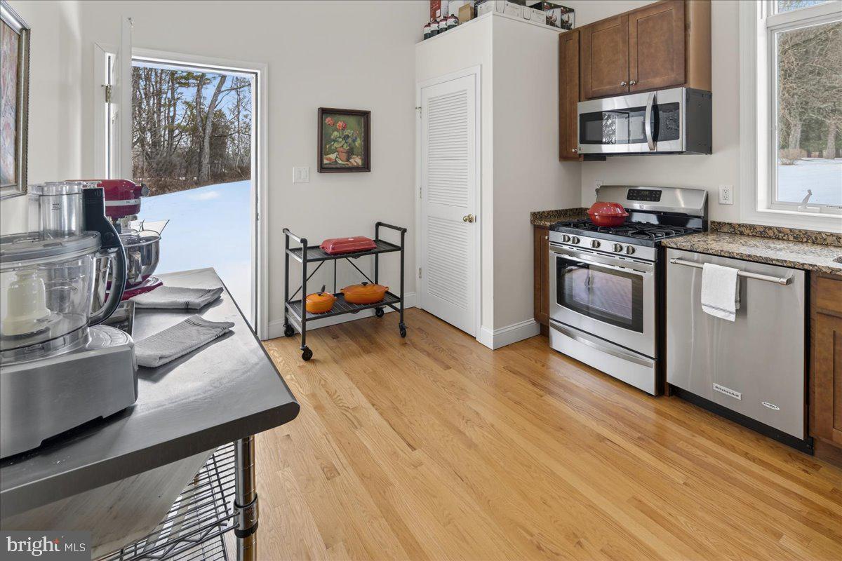 947 CHERRY HILL ROAD