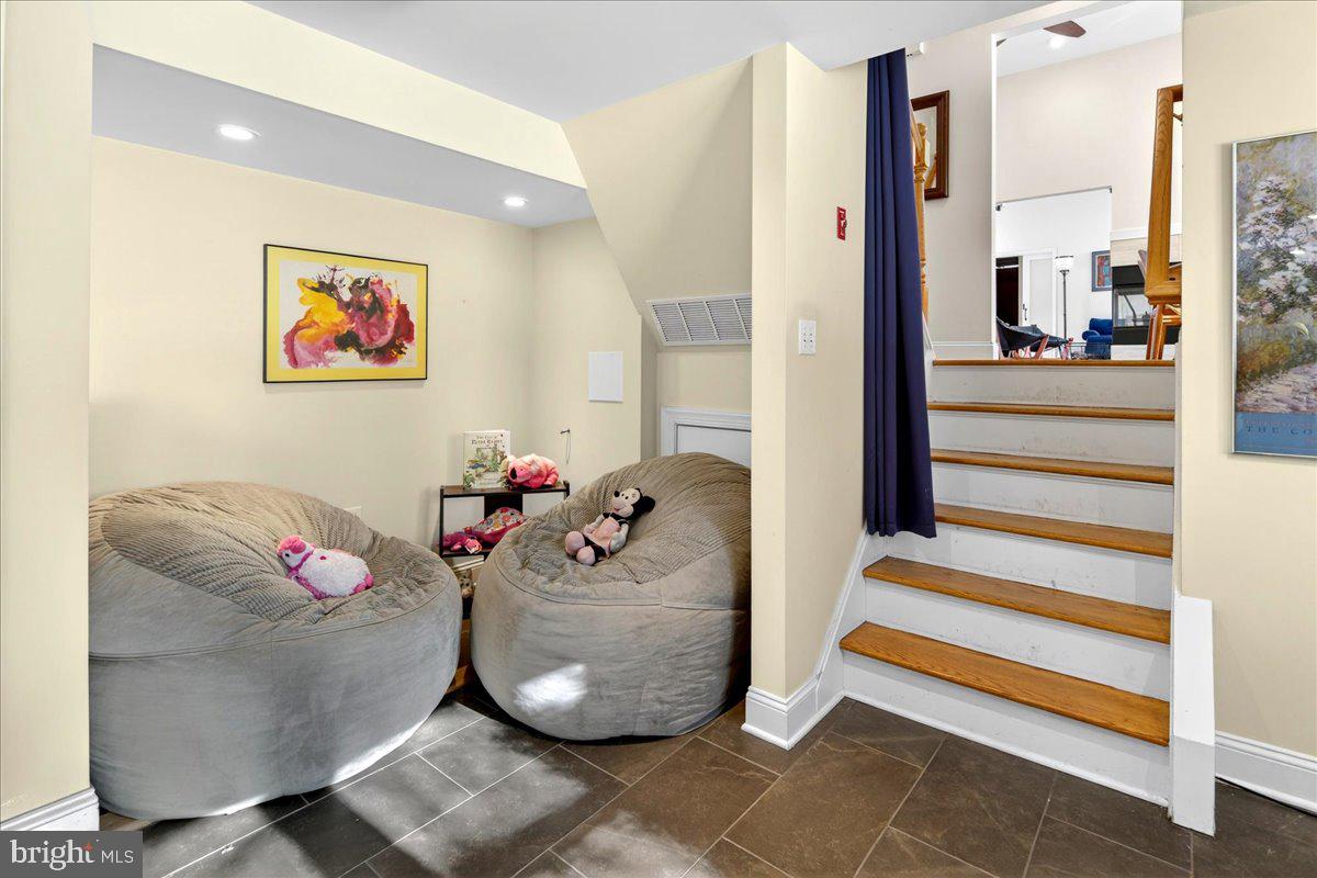 947 CHERRY HILL ROAD