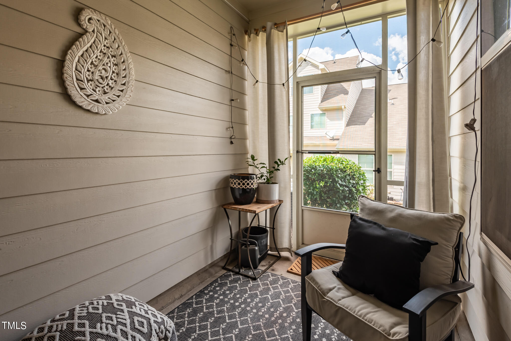9322 Lennox Laurel Circle