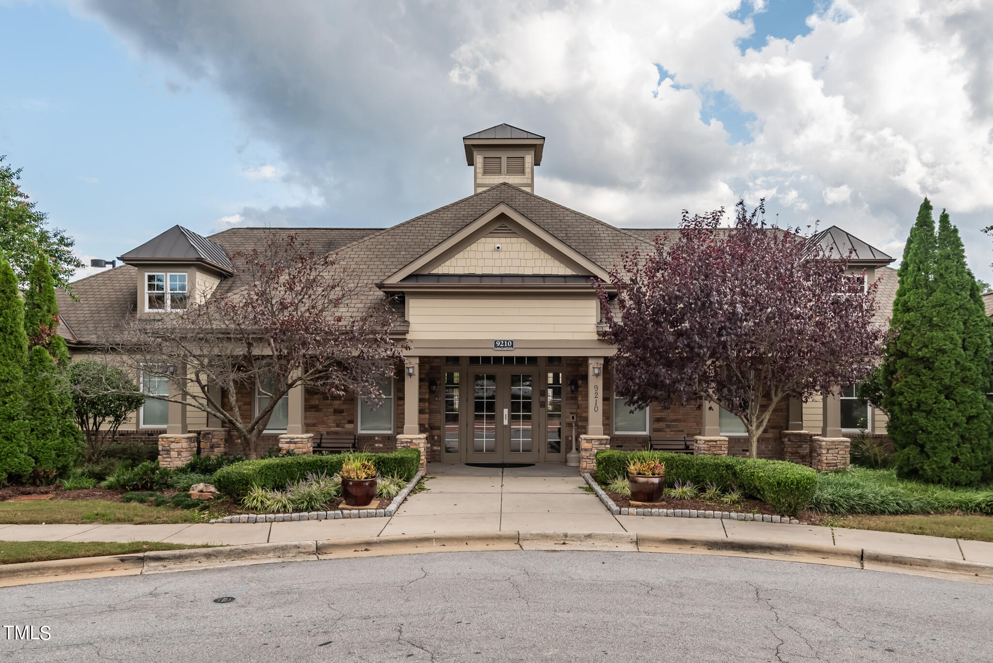 9322 Lennox Laurel Circle