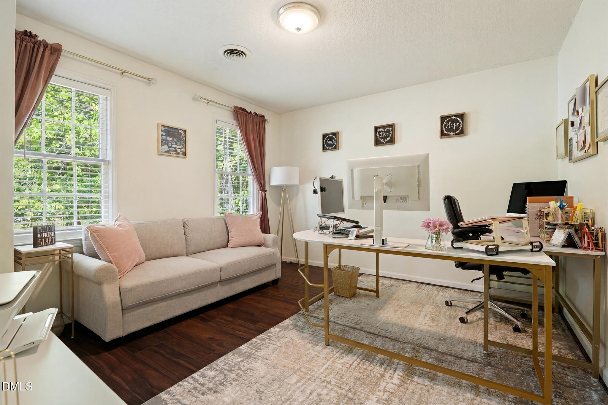 1011 Pineburr Road