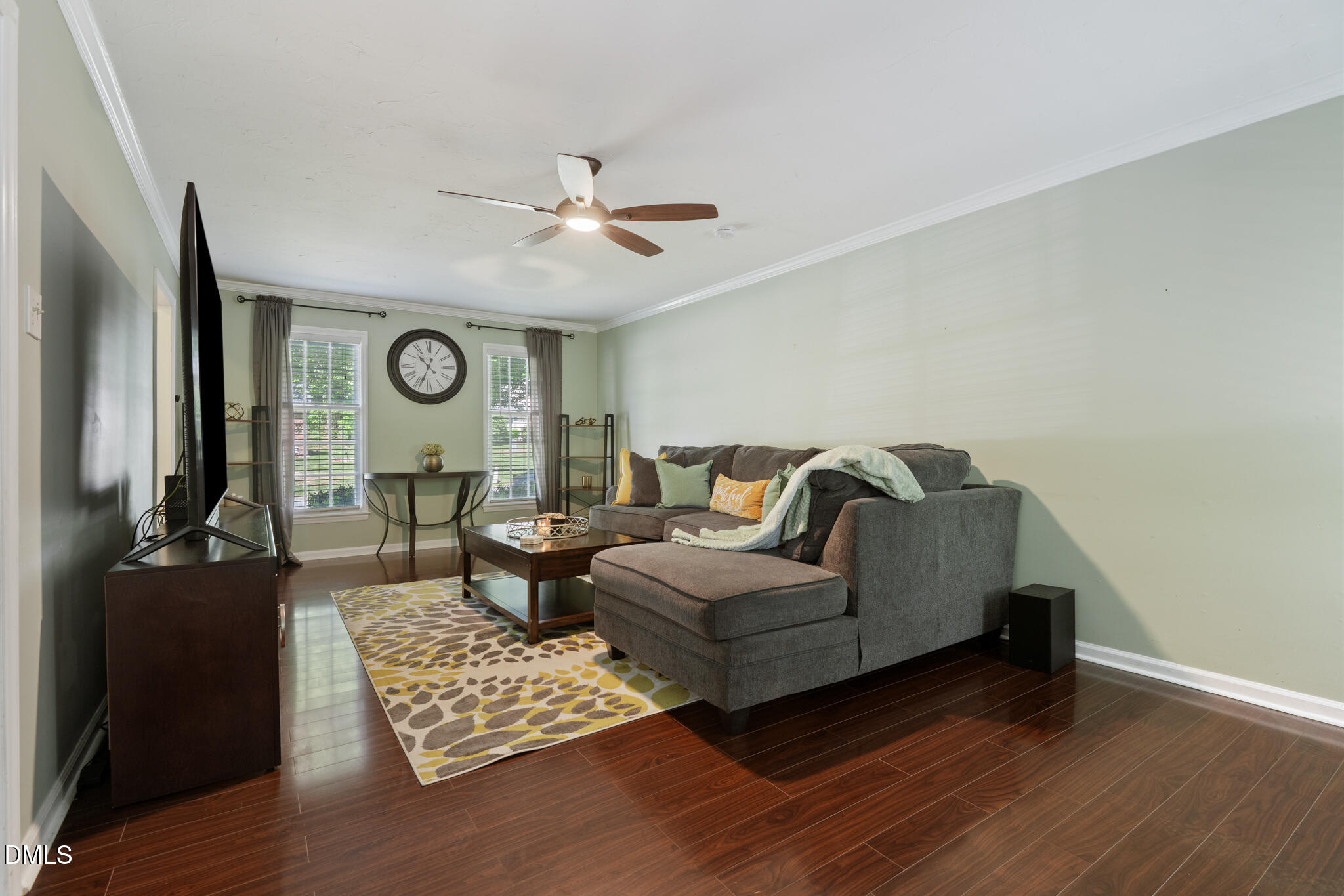 1011 Pineburr Road