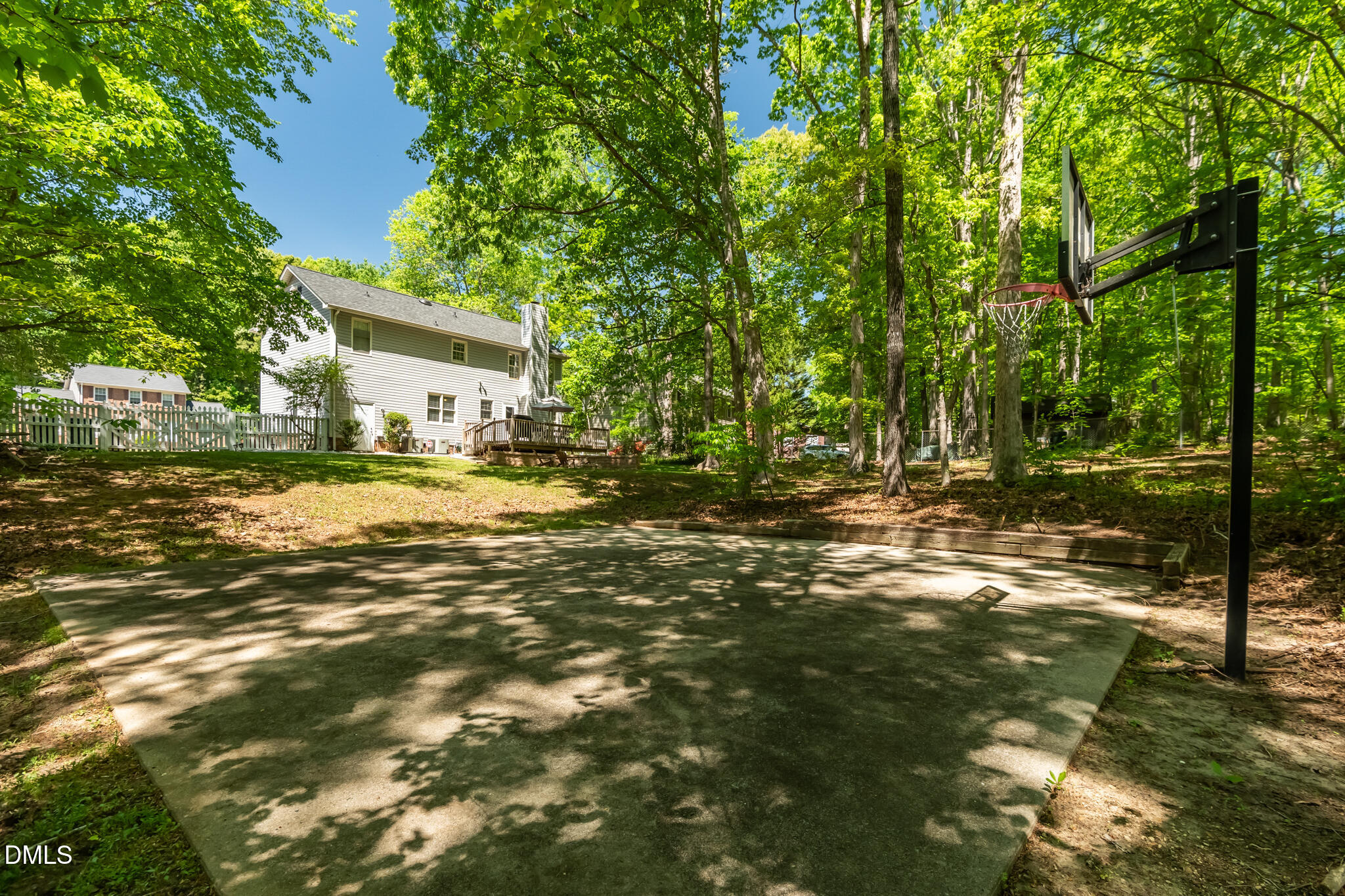 1011 Pineburr Road