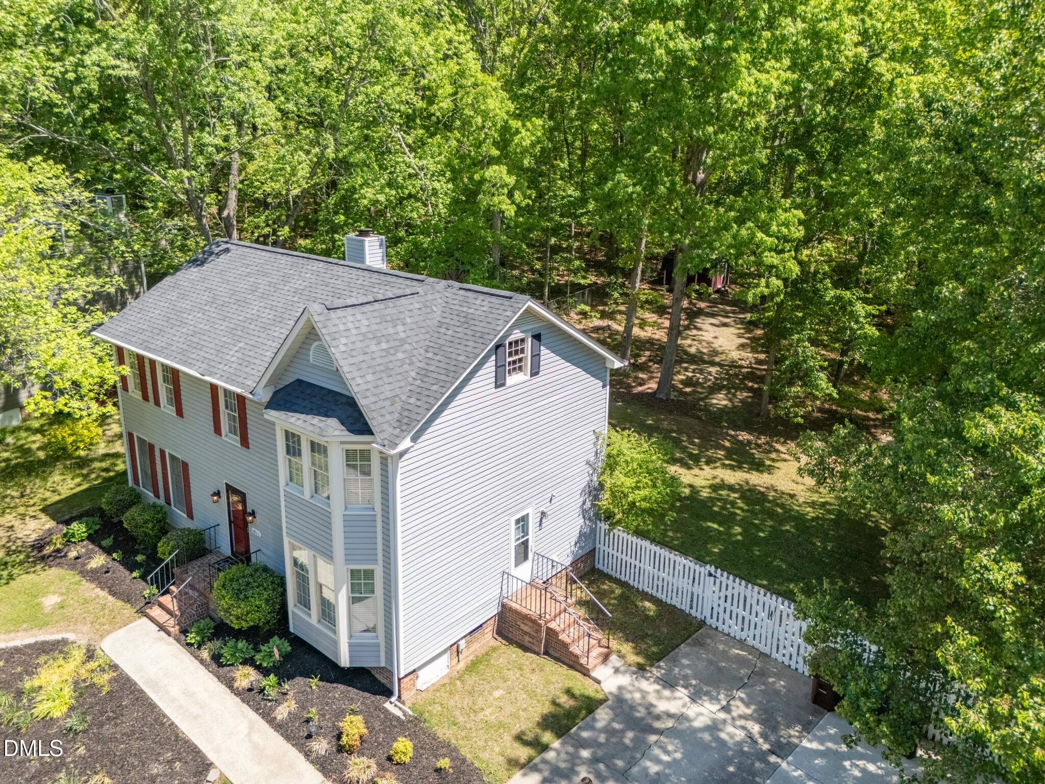 1011 Pineburr Road