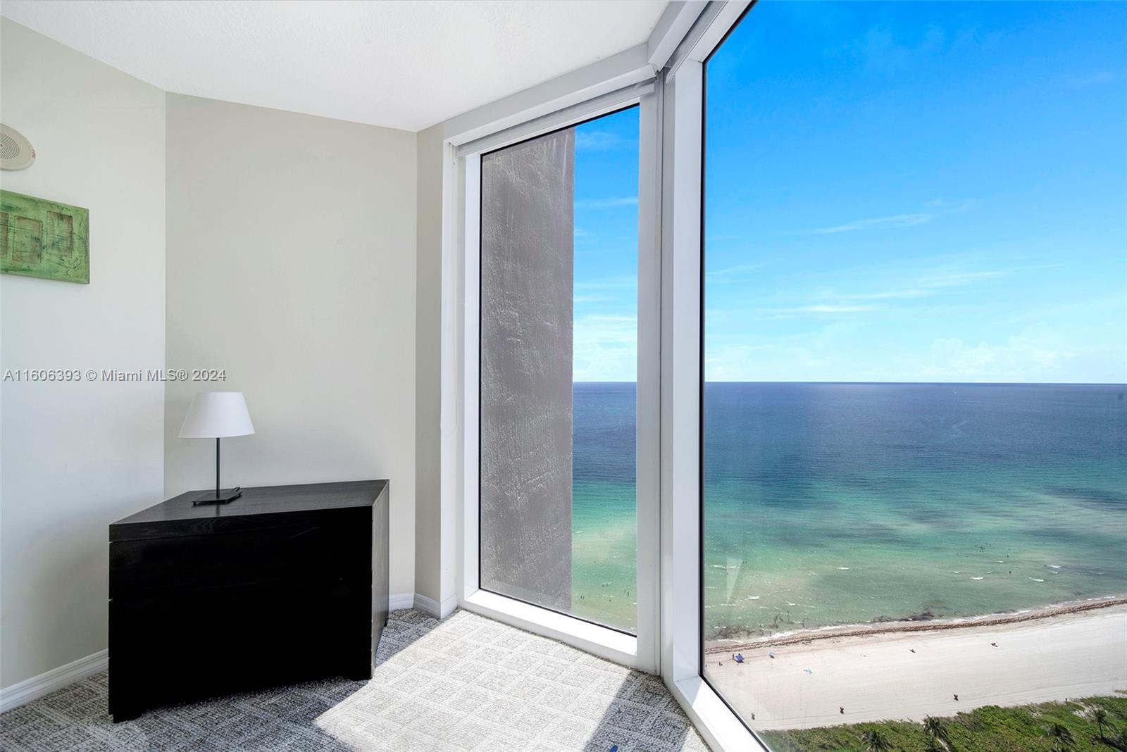 16699 Collins Ave # 3309