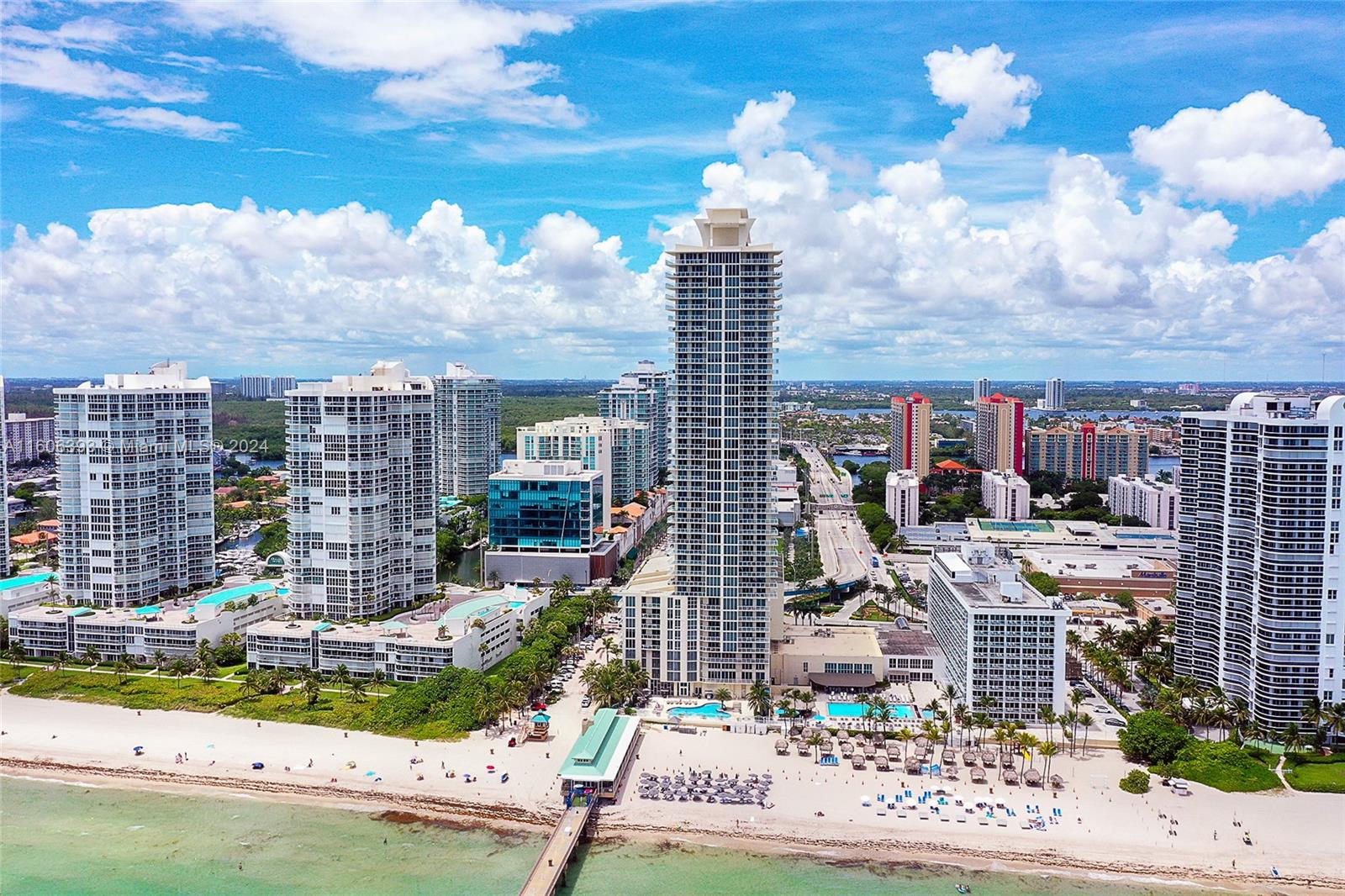 16699 Collins Ave # 3309