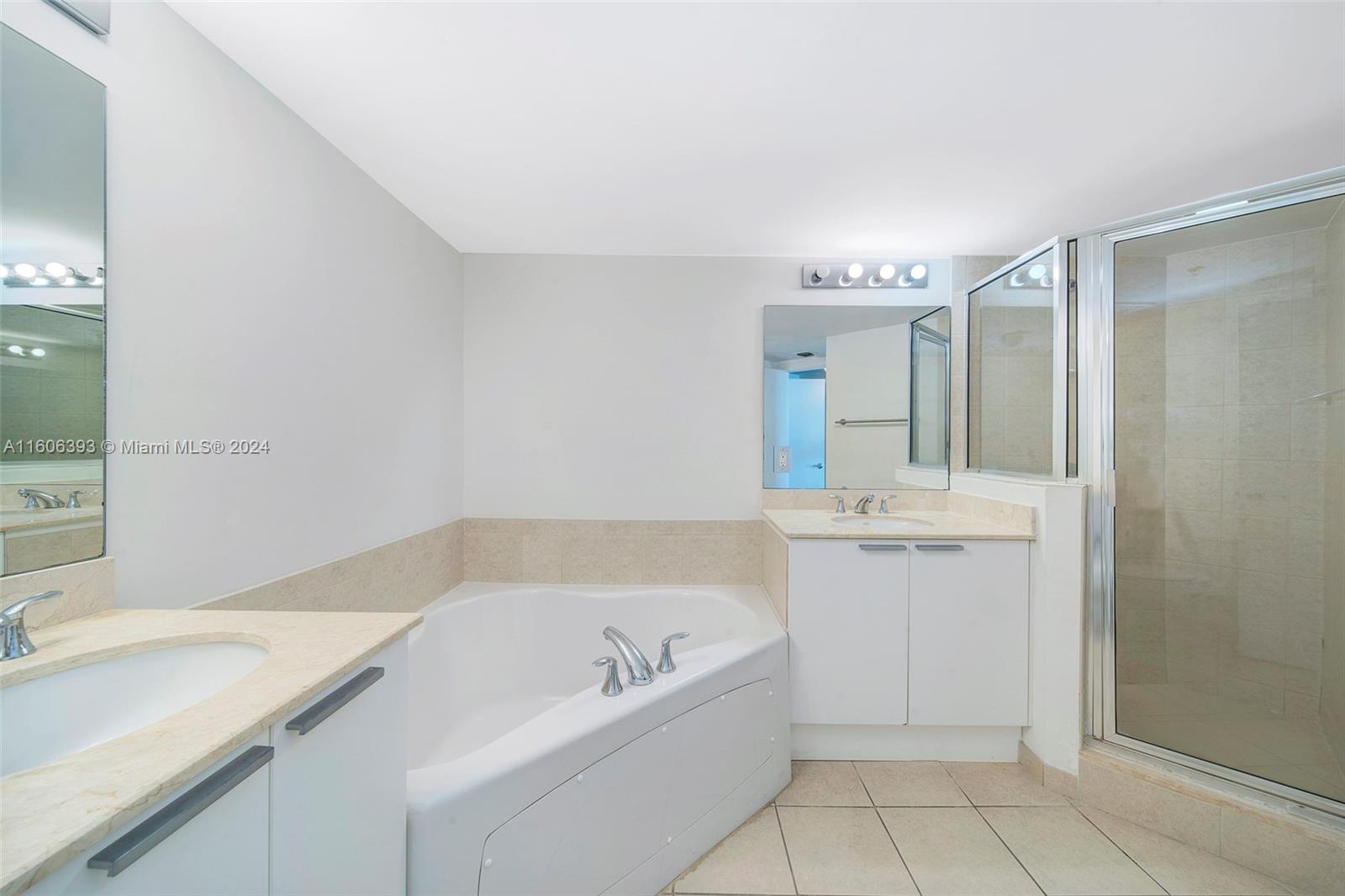 16699 Collins Ave # 3309