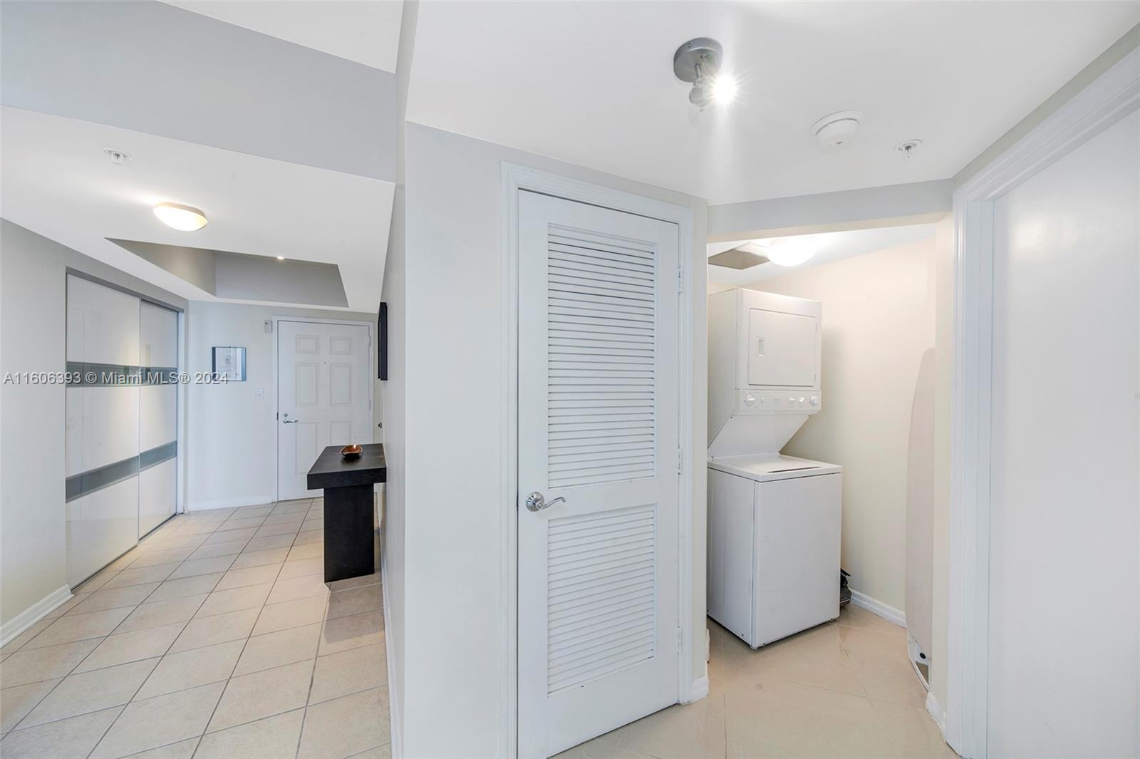16699 Collins Ave # 3309